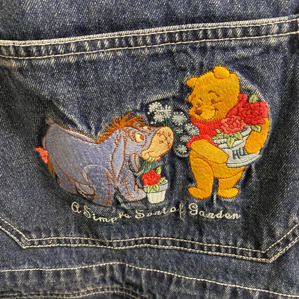 Vintage Disney Store L Shortalls Jeans Shorts Overalls Large Winnie Pooh Eeyore - Picture 2 of 8